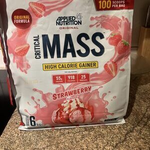 Applied Nutrition container with Critical Mass 6kg Strawberry label